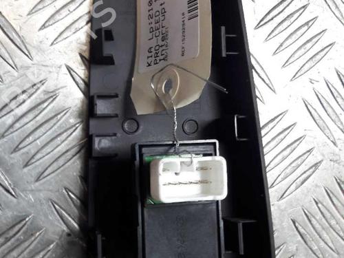 Right front window switch KIA PRO CEE'D (ED) 1.6 CRDi 115 | BP23717324I26 - Image 1