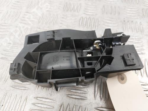 Front right interior door handle PEUGEOT 208 I (CA_, CC_) 1.2 VTI 82 | BP29944210I14