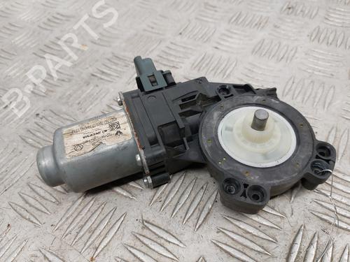 Rudehejsemotor forskærm venstre RENAULT MEGANE IV Hatchback (B9A/M/N_) 1.6 dCi 130 (B9A4) (130 hp) 31064632