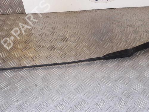 Used Front windshield wiper arm RENAULT TRAFIC II Van (FL) 1.9 dCi 80 (FL0B) (82 hp) 23725654