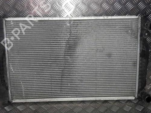 water-radiator-vw-passat-b55-3b3-2000-2001-2002-2003-2004-2005-23715468 main image