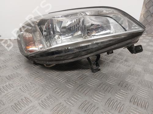 Scheinwerfer rechts für OPEL ZAFIRA A MPV (T98) 2.0 DTI 16V (F75) (101 hp) 29725445