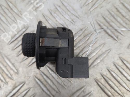 Used Mirror switch Mirror switch RENAULT MASTER II Platform/Chassis (ED/HD/UD) 2.2 dCI 90 (ED0G, ED0N, HD0G, HD0N, HD1G, HD1N, UD0G,... (90 hp) 30922180 30922180