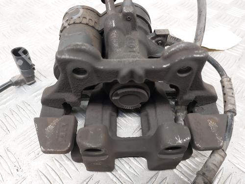 Left rear brake caliper BMW 1 (F40) 116 d | BP23747561M107  - Image 5