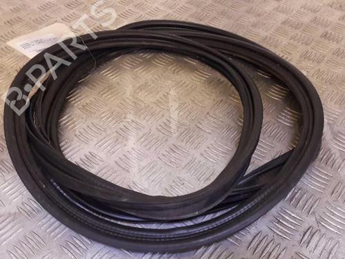 Used Rubber door seal NISSAN QASHQAI / QASHQAI +2 I (J10, NJ10, JJ10E) 1.5 dCi (106 hp) 23734267