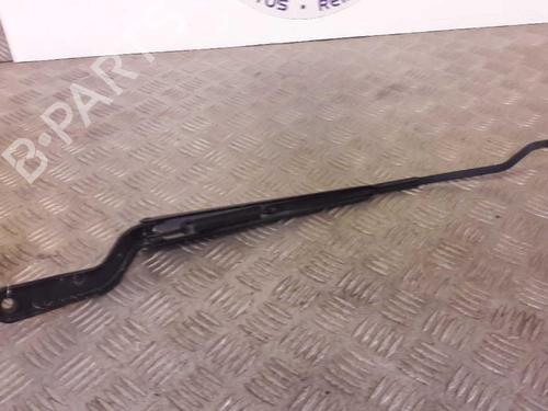 Used Front windshield wiper arm Front windshield wiper arm FORD FIESTA V (JH_, JD_) 1.25 16V (75 hp) 23727945 23727945