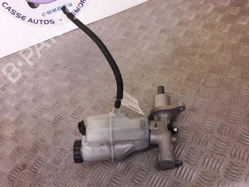 Used Brake master cylinder Brake master cylinder CITROËN C6 (TD_) 2.2 HDi (170 hp) 23726150 23726150