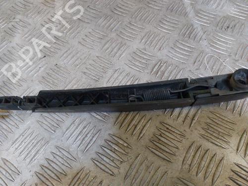 Used Rear windshield wiper arm RENAULT TWINGO II (CN0_) 1.5 dCi (CN0E) (64 hp) 23727714