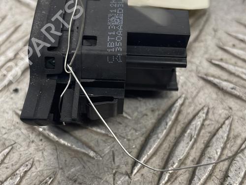 Used Warning switch Warning switch FORD FIESTA VI (CB1, CCN) 1.5 TDCi (75 hp) 32405844 32405844