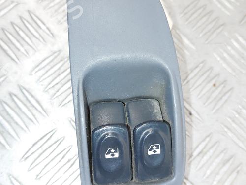 Used Left front window switch Left front window switch RENAULT MEGANE I Grandtour (KA0/1_) 1.9 dCi (KA05, KA1F) (102 hp) 24447236 24447236
