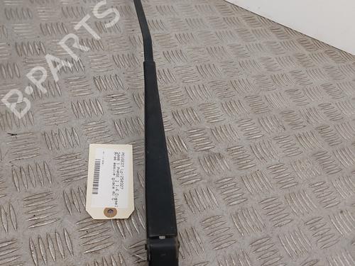 Front windshield wiper arm PEUGEOT 5008 (0U_, 0E_) 1.6 HDi | BP29423643C143 