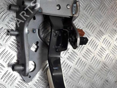 Used Break pedal Break pedal NISSAN JUKE (F15) 1.2 DIG-T (115 hp) 23716848 23716848