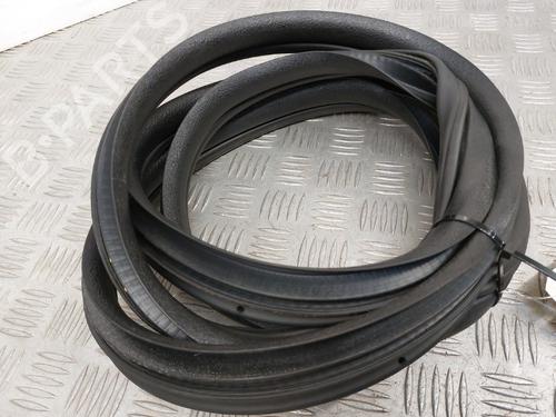 Rubber door seal RENAULT CLIO III (BR0/1, CR0/1) 1.5 dCi (BR17, CR17) | BP23745243C142 