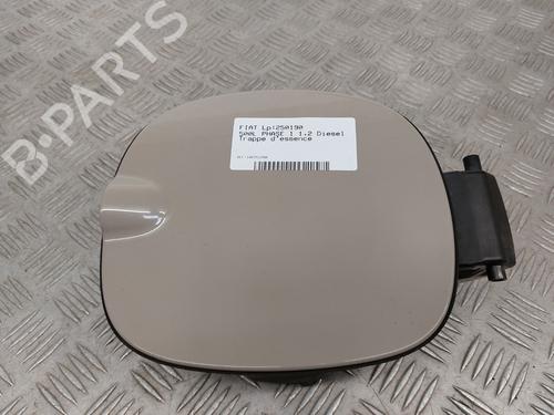 Used Fuel flap FIAT 500L (351_, 352_) 1.3 D Multijet (199LXY1A, 199LXY11) (84 hp) 26210724