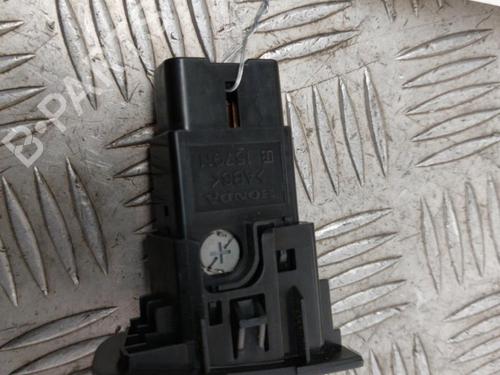 Used Warning switch Warning switch HONDA CIVIC VI Hatchback (EJ, EK) 1.4 i S (EJ9) (90 hp) 23737343 23737343