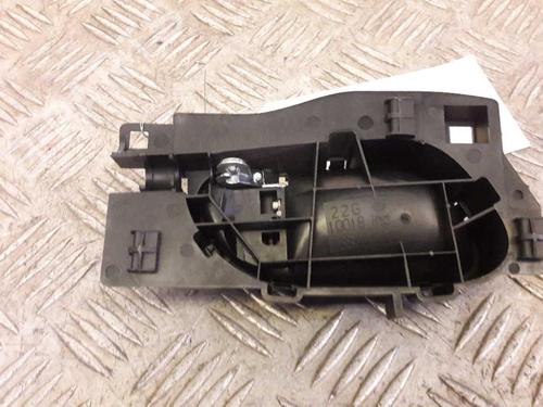 rear-left-interior-door-handle-citroen-c6-td_-2005-2006-2007-2008-2009-2010-2011-2012-23728102 main image