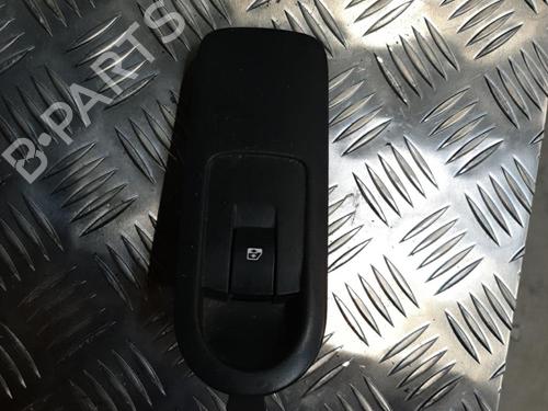 Used Right front window switch Right front window switch RENAULT SCÉNIC II (JM0/1_) 1.9 dCi (JM0G, JM12, JM1G, JM2C) (120 hp) 23714778 23714778