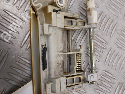 rear-left-exterior-door-handle-toyota-yaris-_p1_-1999-2000-2001-2002-2003-2004-2005-23747364 main image