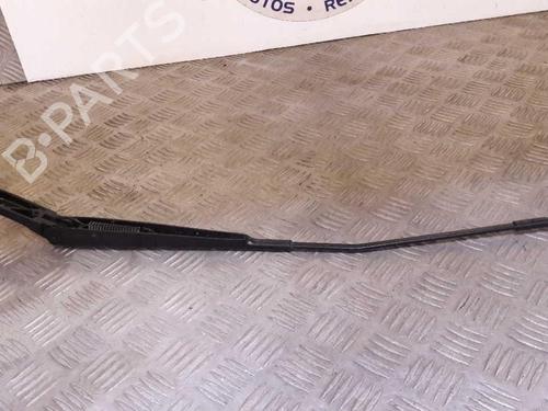 Used Front windshield wiper arm SEAT IBIZA IV ST (6J8, 6P8) 1.6 TDI (90 hp) 23724193