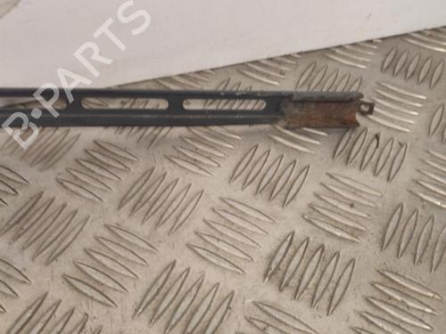 front-windshield-wiper-arm-peugeot-307-3ac-2000-2001-2002-2003-2004-2005-2006-2007-2008-2009-2010-2011-2012-23724690 main image