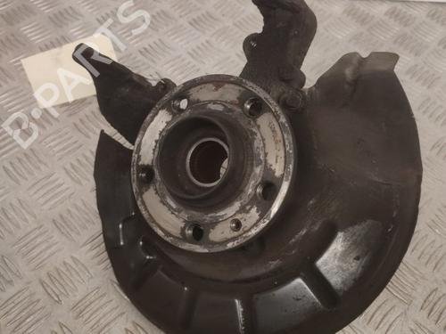 Used Left front steering knuckle VW POLO (9N_, 9A_) 1.4 TDI (75 hp) 23659713
