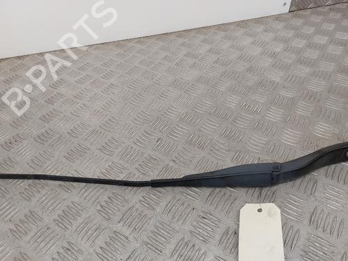 Used Front windshield wiper arm DACIA SANDERO II 1.5 dCi (90 hp) 26000300