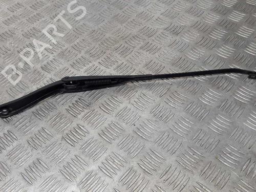 front-windshield-wiper-arm-dacia-sandero-2008-23735230 main image