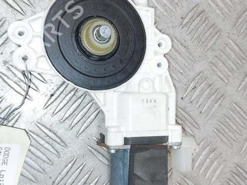 Left front window motor DODGE CALIBER 2.0 CRD | BP30299339E21 - Image 4