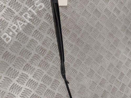 Used Front windshield wiper arm Front windshield wiper arm CITROËN C4 CACTUS 1.5 BlueHDi 100 (102 hp) 23746646 23746646