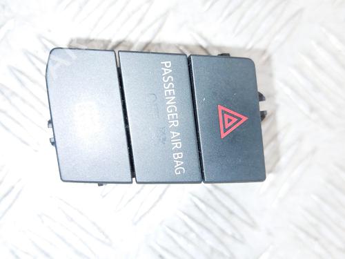 Used Warning switch VW UP! (121, 122, BL1, BL2, BL3, 123) 1.0 (60 hp) 31832957