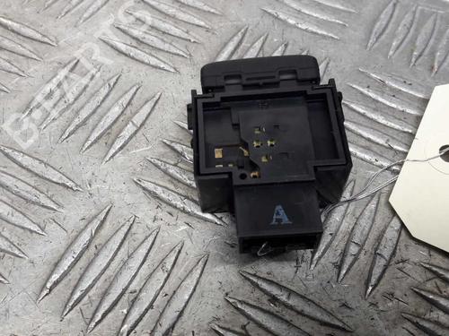 Used Switch Switch NISSAN QASHQAI I (J10, NJ10) 1.5 dCi (106 hp) 24853707 24853707