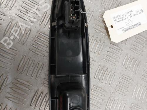Used Right front window switch Right front window switch PEUGEOT 406 (8B) 1.8 16V (116 hp) 23745198 23745198