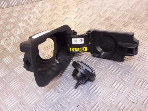 Used Fuel flap PEUGEOT 508 SW I (8E_) 2.0 HDi RXH Hybrid4 (200 hp) 23724572