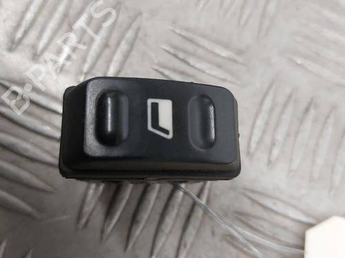 Used Left front window switch CITROËN XSARA (N1) 1.9 TD (90 hp) 25216387