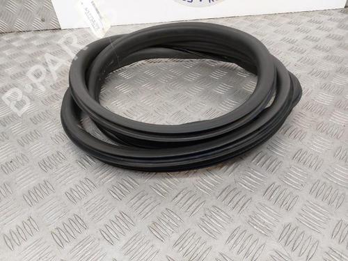 Gummiliste CITROËN C3 II (SC_) 1.4 HDi 70 (SC8HZC, SC8HR0, SC8HP4) (68 hp) 23659055
