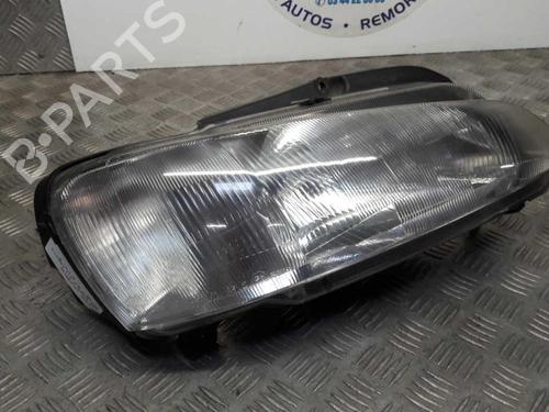 Used Right headlight PEUGEOT 106 II (1A_, 1C_) 1.1 i (60 hp) 23658493