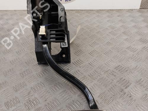 Used Break pedal BMW 1 (F40) 116 d (116 hp) 23747551