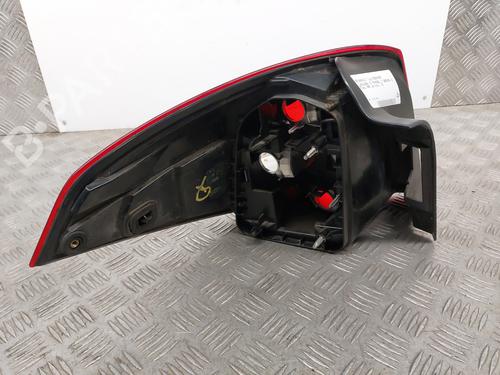 Used Right taillight Right taillight 33432991 33432991