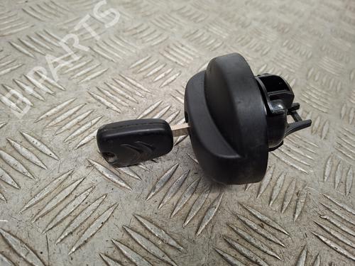 fuel-cap-citroen-ds3-sa_-2009-2010-2011-2012-2013-2014-2015-2016-34258789 main image