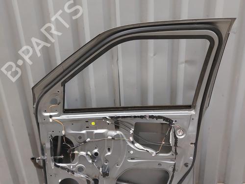 Used Right front door Right front door 23747438 23747438