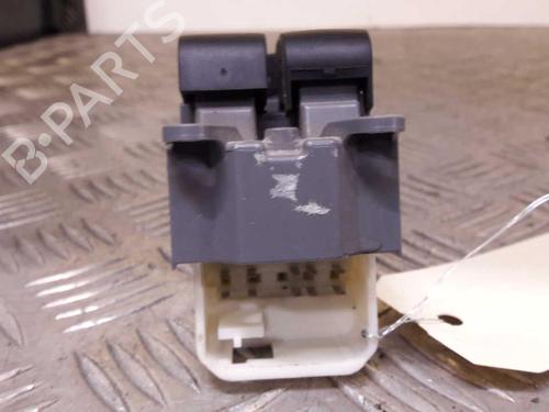 Used Switch Switch TOYOTA YARIS (_P9_) 1.4 D-4D (NLP90_, NLP90R) (90 hp) 23657156 23657156