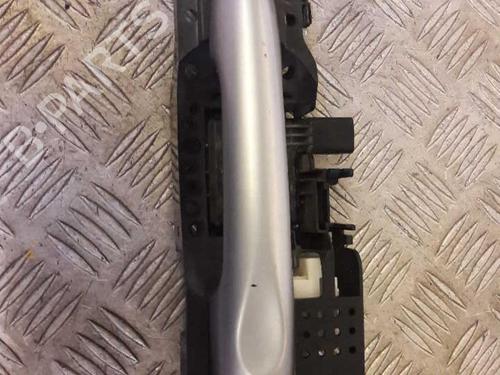 Używane Klamka zewnętrzna drzwi przednich prawych RENAULT FLUENCE (L3_) 1.5 dCi (L30D, L30L, L306, L33F, L33L, L33M, L33V, L33W) (110 hp) 23728269