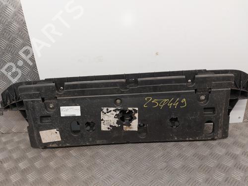 Annen PEUGEOT 208 I (CA_, CC_) 1.2 VTI 82 (82 hp) 29915486