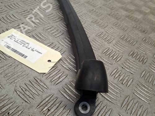 Bagrudeviskerarm Bagrudeviskerarm SEAT IBIZA III (6L1) 1.2 12V (70 hp) 36378862 36378862