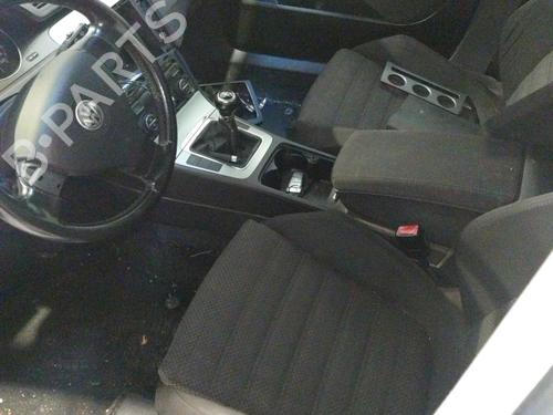 Left front door VW PASSAT B6 (3C2) 2.0 TDI | BP23736706C2 