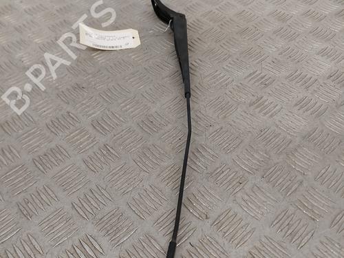 Used Front windshield wiper arm PEUGEOT 2008 I (CU_) 1.2 VTi (82 hp) 23748362