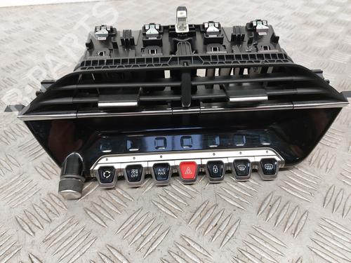 Used Climate control Climate control 23747986 23747986