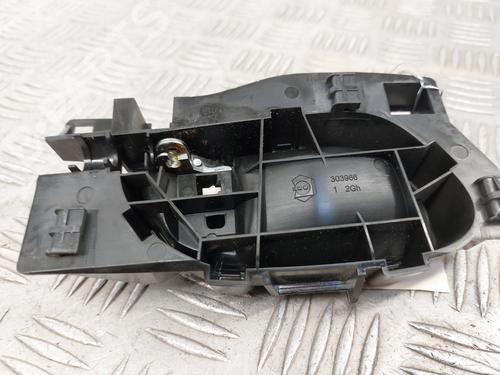 Front left interior door handle PEUGEOT 208 I (CA_, CC_) 1.2 VTI 82 | BP29912986I13