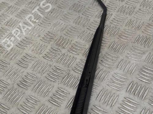 Used Front windshield wiper arm CITROËN C3 Pluriel (HB_) 1.4 HDi (68 hp) 23736033