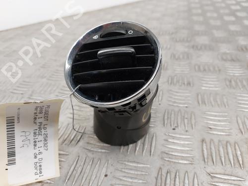 Air vent PEUGEOT 5008 (0U_, 0E_) 1.6 HDi | BP29423638I21 